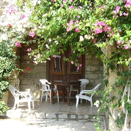 Appartement Adamos House Tokhni