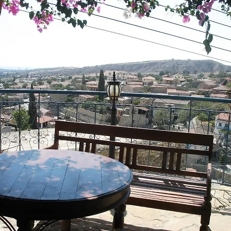 Adamos House * Tochni
