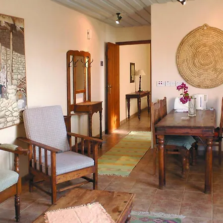 Apartament Adamos House